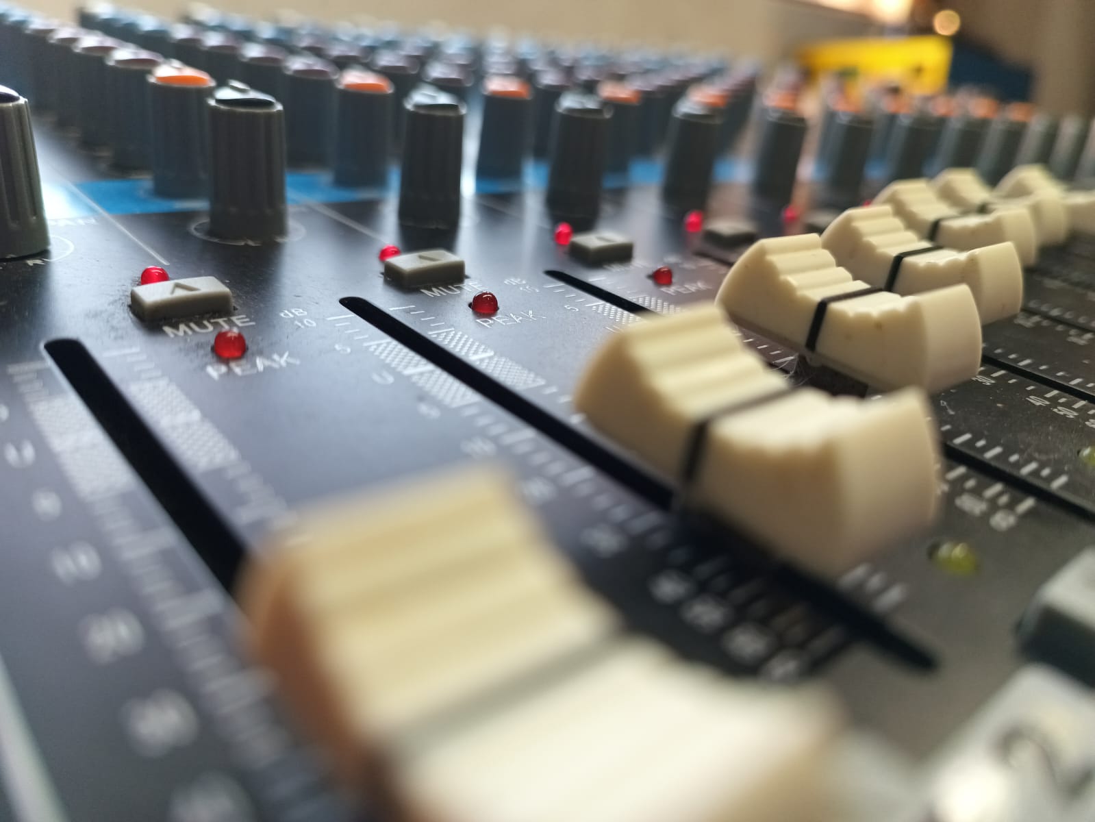 Equipamento de Áudio 2